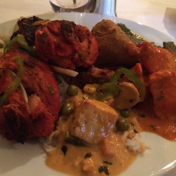 2/6/2015にDan W.がViva Goa Indian Cuisineで撮った写真