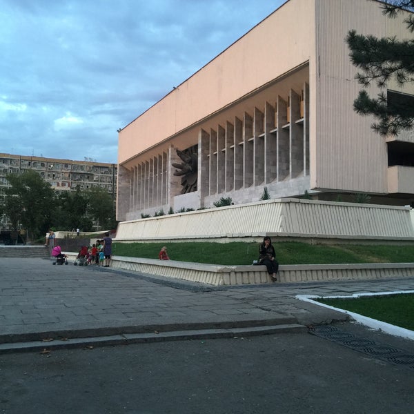 Фото дворец авиастроителей в ташкенте ДК Министерства обороны (бывш. Авиастроителей)