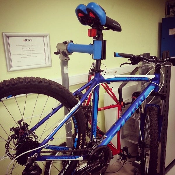 Спортмастер ярославль адреса. Спортмастер Аура Ярославль. Ярославль ТРЦ Аура Спортмастер. Спортмастер Аура Ярославль этаж. Аура Спортмастер Ярославль часы работы.