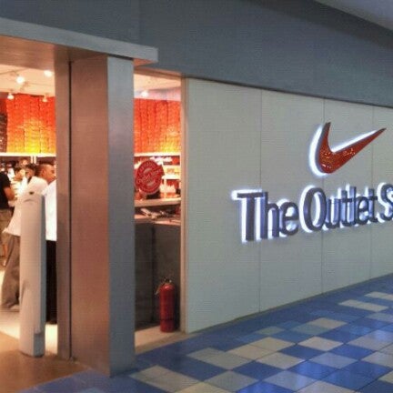 Nike Outlet Store - Barangka - 23 tips 