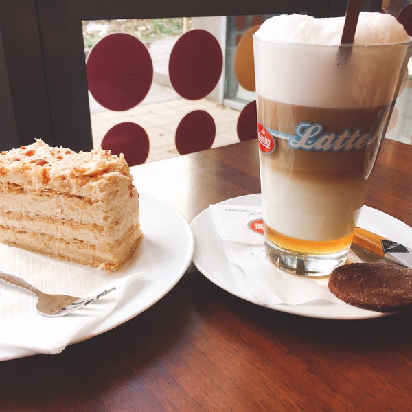 3/19/2017にakosがSolier Cafe Étterem, Cukrászda és Kávézóで撮った写真