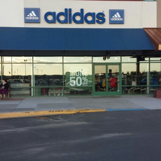 adidas eagan outlet