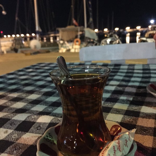 Foto tirada no(a) Deniz Kızı Coffee &amp; Fast Food por Hilal B. em 9/16/2016