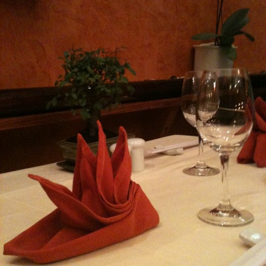 Снимок сделан в Ресторан &quot;Чопстикс&quot; / Chopsticks Restaurant пользователем Яна 🐌🇮🇹 11/4/2012