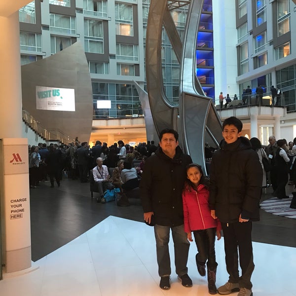 Photo taken at Marriott Marquis Washington, DC by María on 3/2/2019