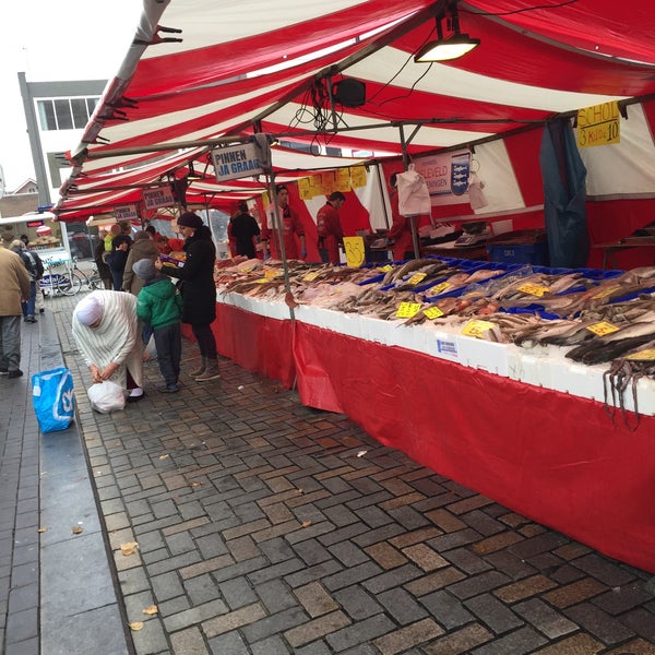 Barry plan paraplu Photos at Zaterdag Markt Helmond - Food & Drink Shop