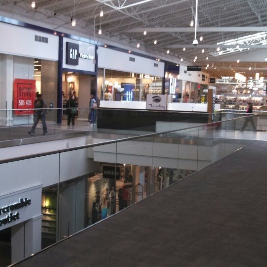 New York The Mills At Jersey Gardens Outlet Jersey Gardens