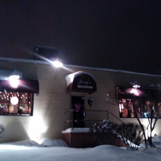 12/29/2012 tarihinde Tiffany T.ziyaretçi tarafından Joey&#39;s Italian Restaurant'de çekilen fotoğraf