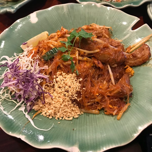 Foto tomada en Bua Traditional Thai Cuisine  por Bkwm J. el 8/14/2019