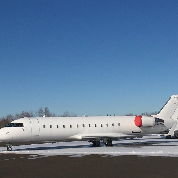 Peterborough Municipal Airport (YPQ) 2 tips