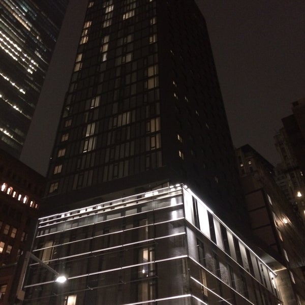 Снимок сделан в Courtyard by Marriott New York Downtown Manhattan/World Trade Center Area пользователем Виталий Л. 2/11/2017