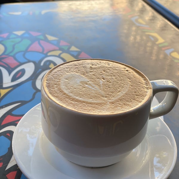 รูปภาพถ่ายที่ Coupa Café โดย Sultan เมื่อ 11/15/2019