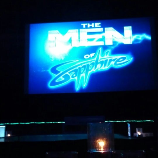 รูปภาพถ่ายที่ Men of Sapphire Las Vegas โดย Tiff W. เมื่อ 2/8/2014
