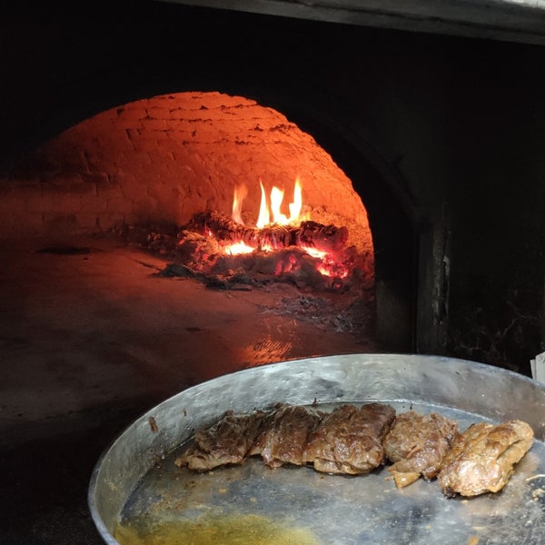 Das Foto wurde bei Gazyağcı Furun Kebabı 1891 von Ertan am 9/7/2022 aufgenommen