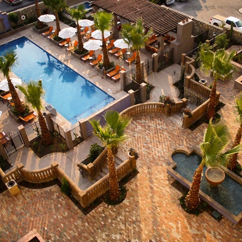 รูปภาพถ่ายที่ Hotel Encanto De Las Cruces โดย Hotel Encanto De Las Cruces เมื่อ 2/28/2014