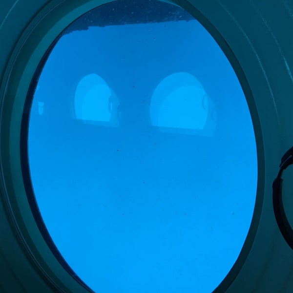 5/14/2015にRaulがAtlantis Submarines Waikikiで撮った写真