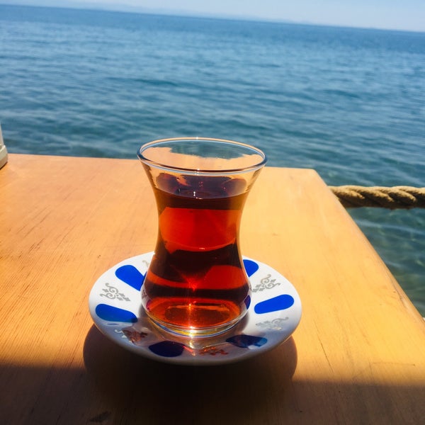 Foto diambil di Hasanaki Balık Restaurant oleh Müzeyyen S. pada 7/28/2019