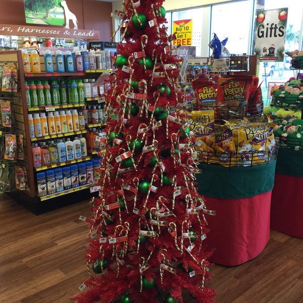 pet supermarket hours christmas eve