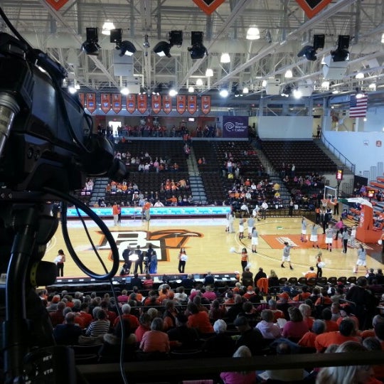 Photo taken at Stroh Center by Frank S R. on 2/3/2013
