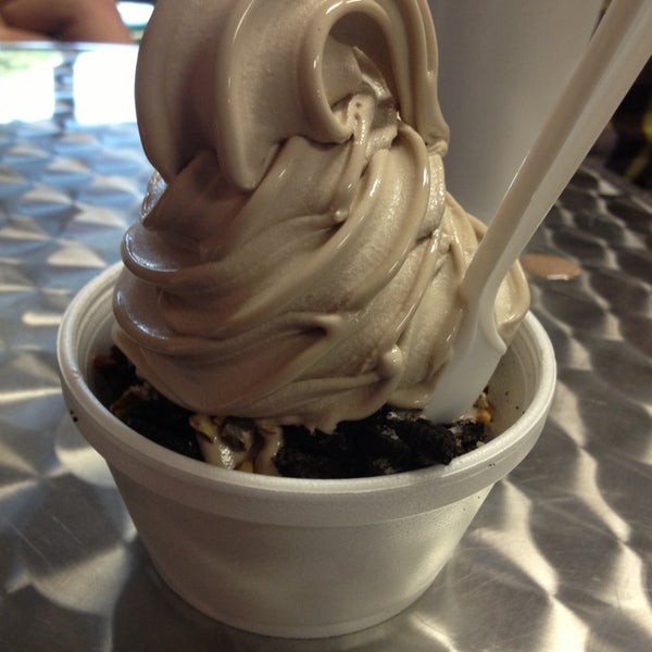 Honey Treat Yogurt Ice Cream Parlor in Roseville