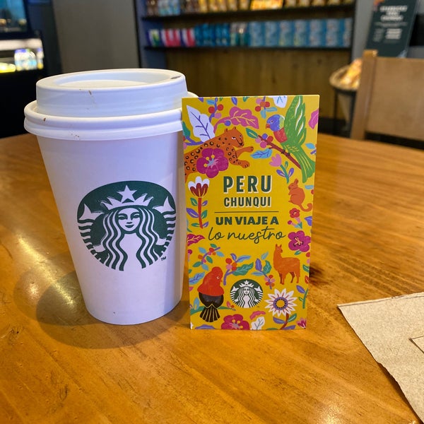 Starbucks Cafetería en Bellavista