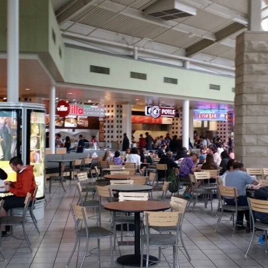 Fotos en Alderwood Mall Food Court 3000 184th St SW