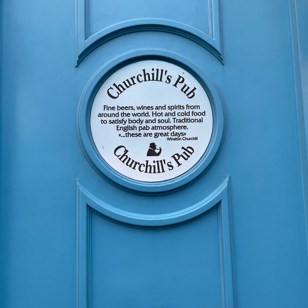 Foto tirada no(a) Churchill&#39;s Pub por Peter em 9/11/2021