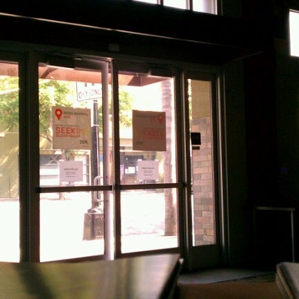 Foto tirada no(a) ZERO1 Garage HQ por Teri N. em 9/28/2012