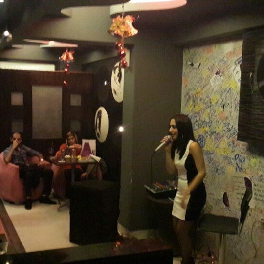 Das Foto wurde bei Mood Swing Restaurant and Lounge von Hossam G. am 1/1/2014 aufgenommen
