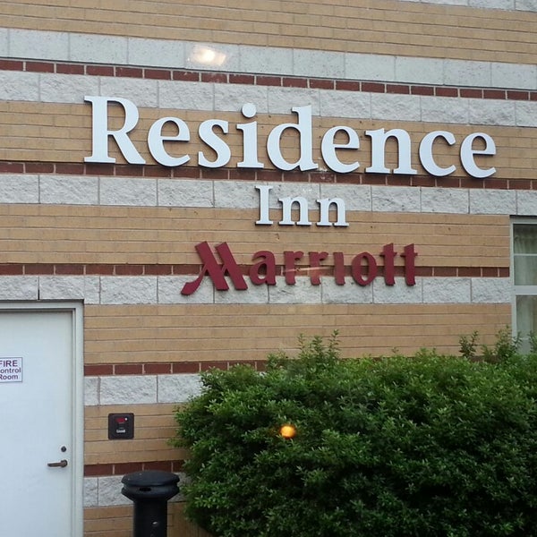 7/8/2013にyuli p.がResidence Inn Arlington Rosslynで撮った写真