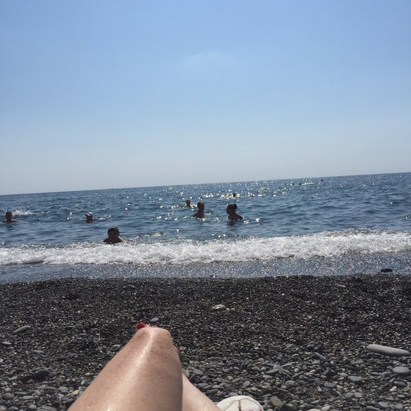 Пляж светлячок сочи