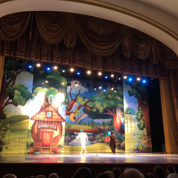 5/28/2018에 Alisa R.님이 Zimniy Theatre에서 찍은 사진