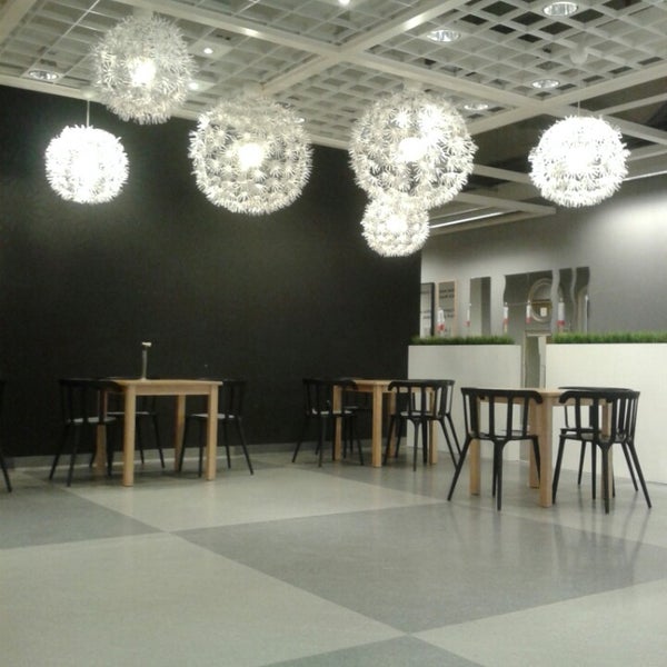 Foto tirada no(a) Restauracja IKEA por Milena R. em 4/28/2014