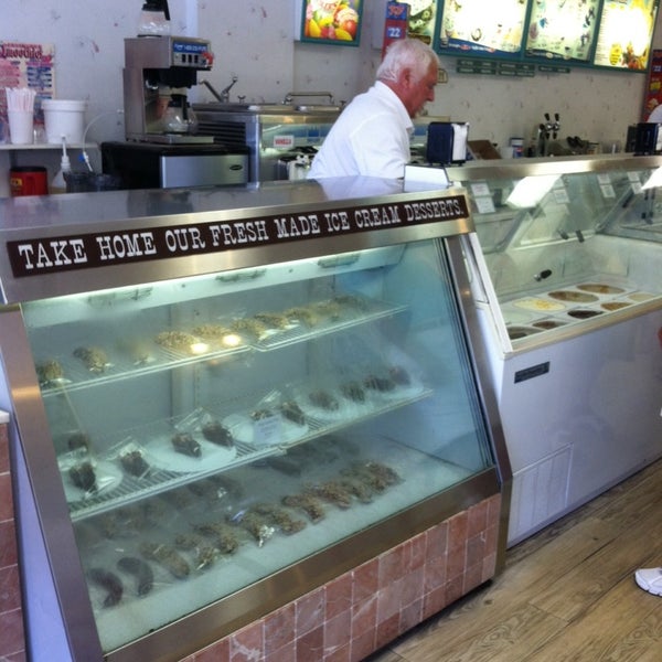 Photos at Bresler's Ice Cream & Yogurt Downtown Venice 249 W Venice Ave