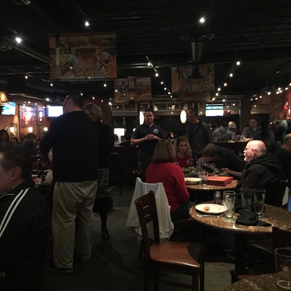 Photo taken at BJ&#39;s Restaurant &amp; Brewhouse by Michelle R. on 12/16/2015