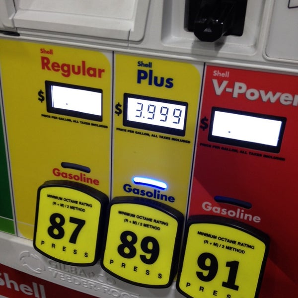 Shell Fuel Station in Fullerton