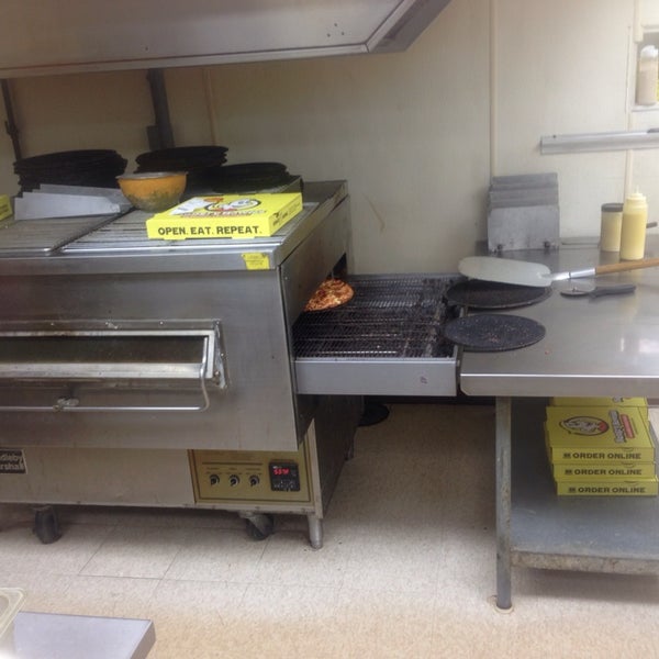 Hungry Howie's Pizza Farmington 2 tips