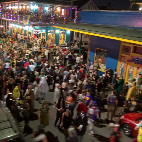 Foto tirada no(a) Frenchmen Street por Rocky Y. em 11/1/2016