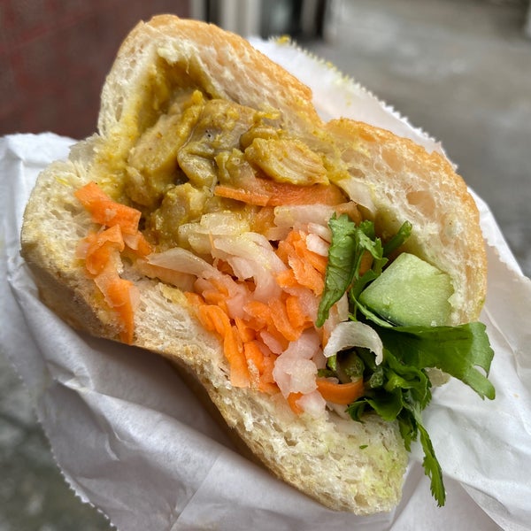 Photo prise au Saigon Vietnamese Sandwich Deli par Eliza le1/16/2021