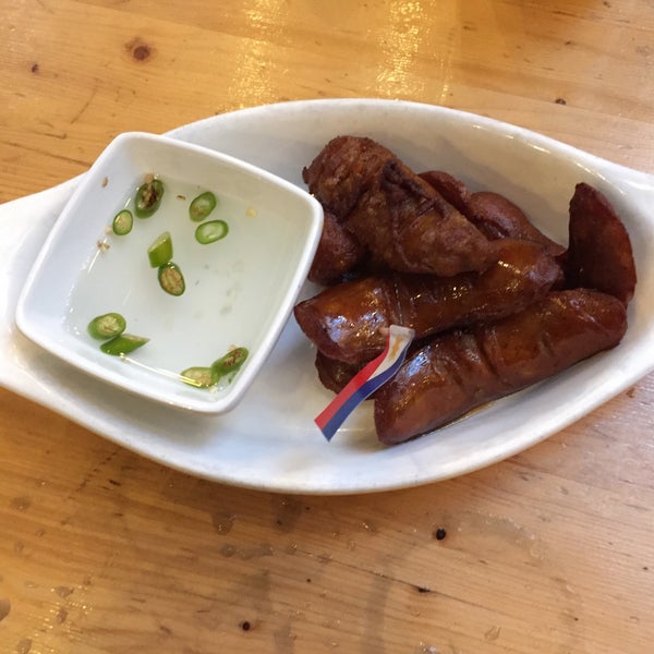 9/25/2019에 Eliza님이 Jeepney Filipino Gastropub에서 찍은 사진