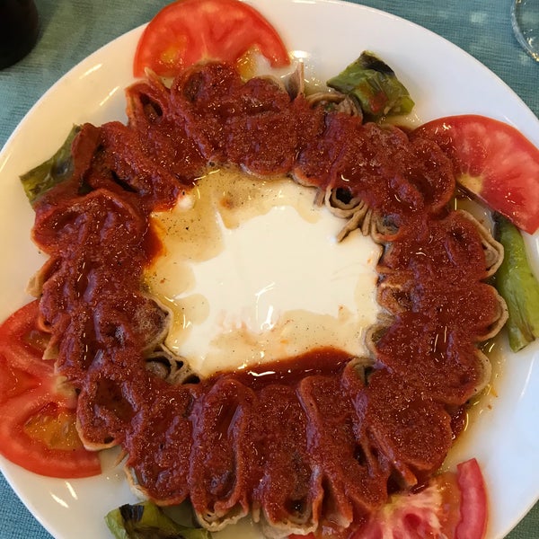 Foto tomada en Tiritcizade Restoran Konya Mutfağı  por Gülpembe T. el 7/8/2020