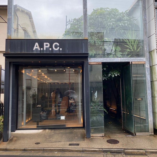 A P C 代官山homme店 184人の訪問者 から 4個のtips 件