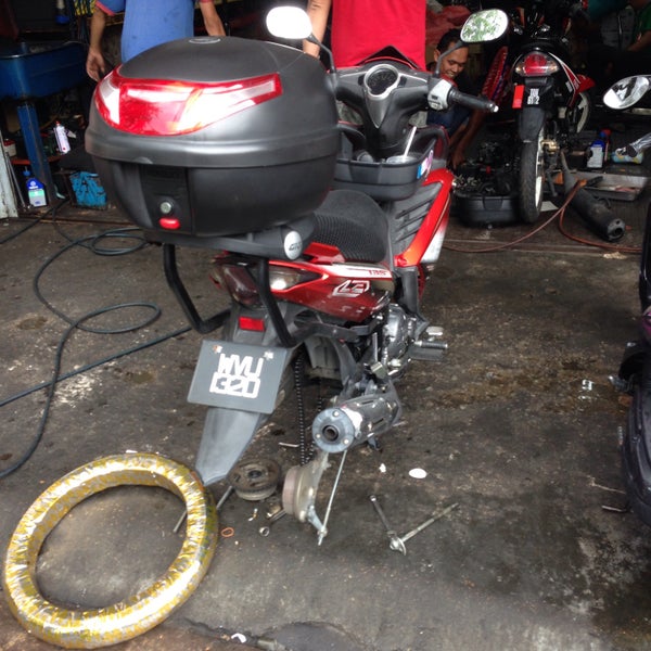 castrol bike point near me