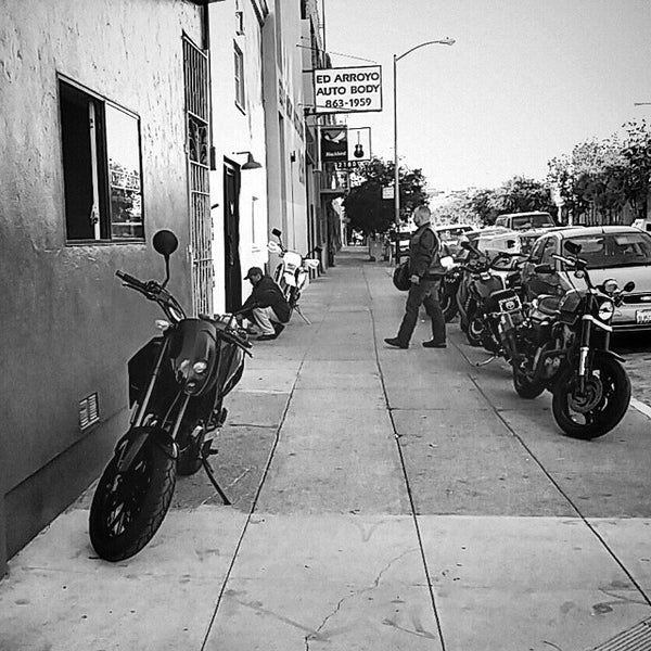 Foto scattata a San Francisco Motorcycle Club da Daryl B. il 6/27/2014