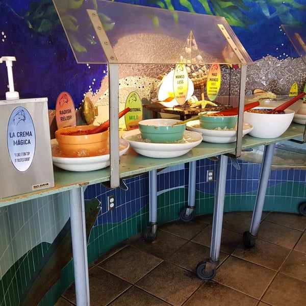 10/15/2018에 Michael H.님이 Best Fish Taco in Ensenada에서 찍은 사진