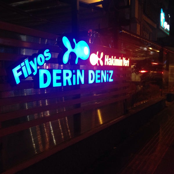 Photo taken at Filyos Derin Deniz - Hakimin Yeri by Sami on 1/2/2015