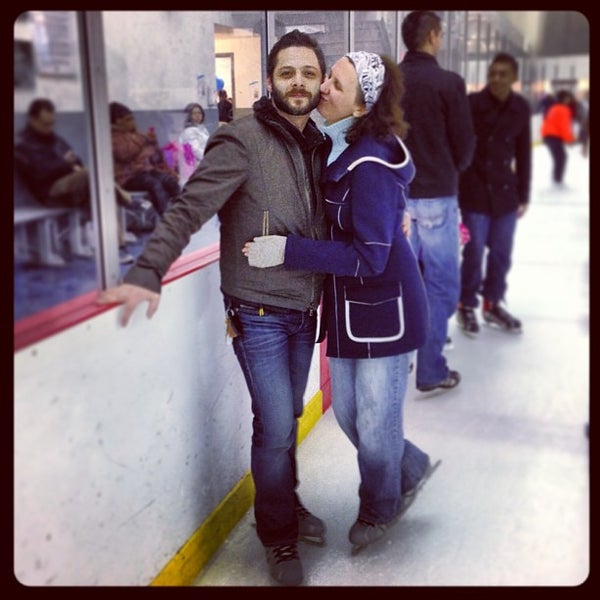 Foto tomada en World Ice Arena  por Dana 🦋 el 2/24/2013