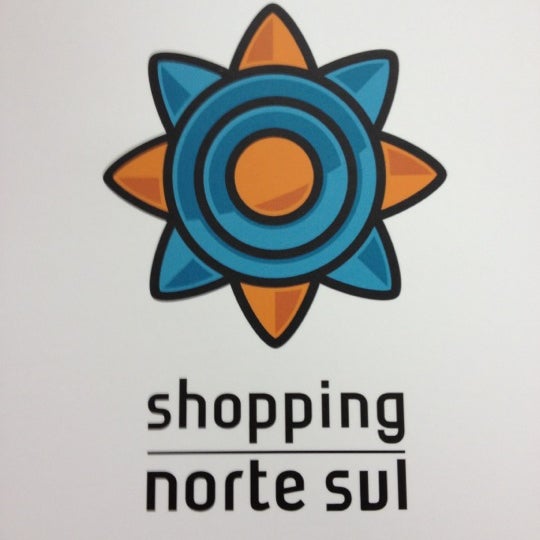 Photo prise au Shopping Norte Sul par Ana Carolina C. le9/20/2012