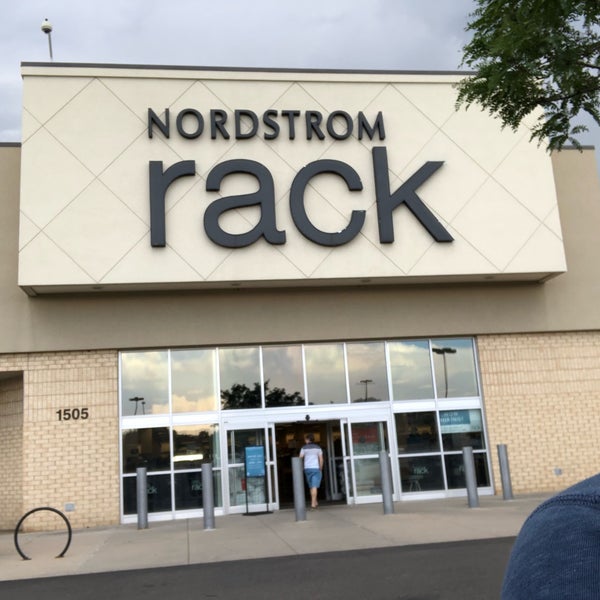 Foto diambil di Nordstrom Rack oleh iDakota pada 7/4/2018.
