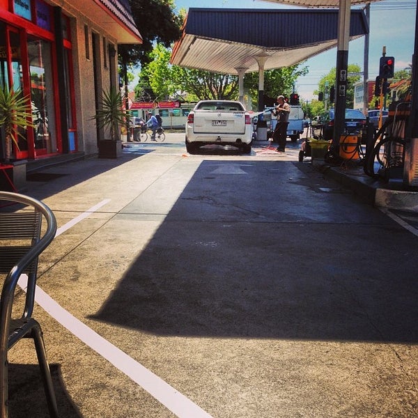 Bright Hand Carwash St. Kilda East Hotham street